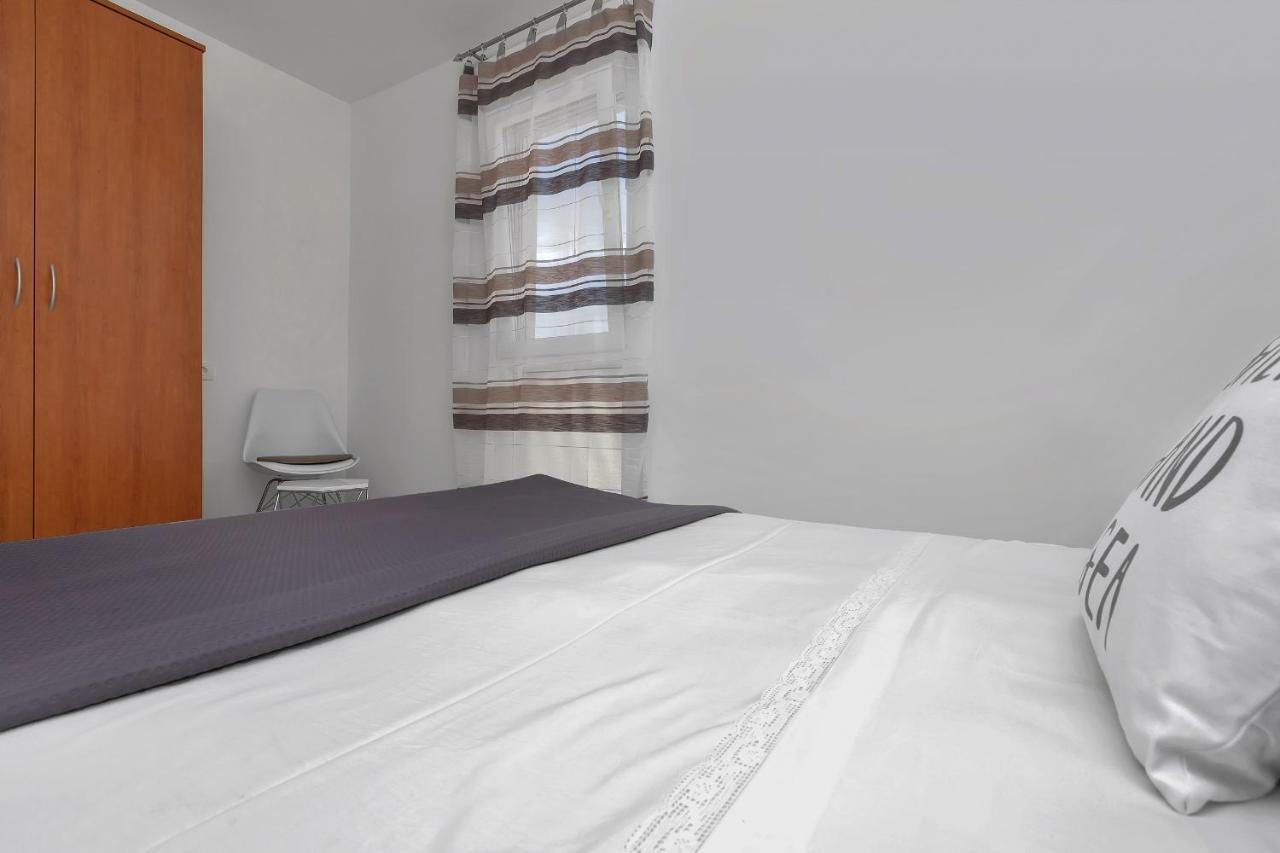 Apartment Kate Podgora Buitenkant foto