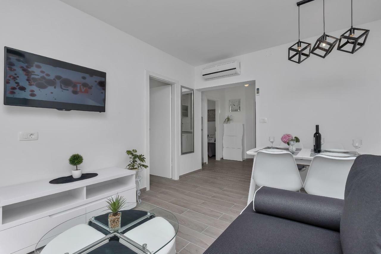 Apartment Kate Podgora Buitenkant foto